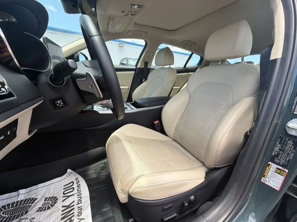 2023 Kia Stinger - $39,480