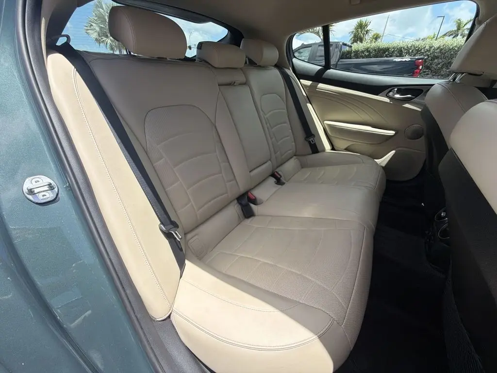 2023 Kia Stinger - $39,480