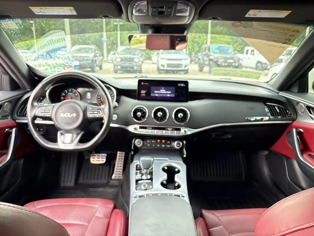 2022 Kia Stinger - $33,200