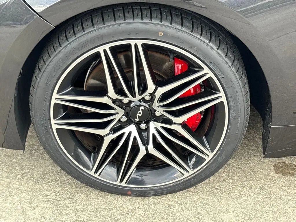2022 Kia Stinger - $33,200