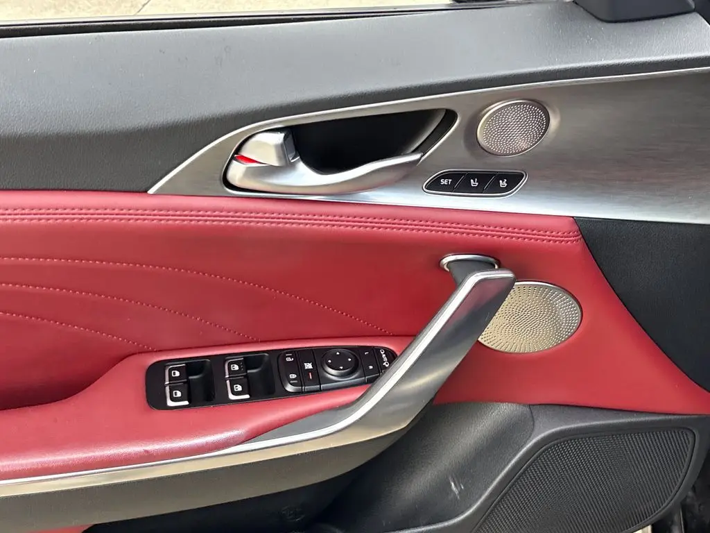 2022 Kia Stinger - $33,200