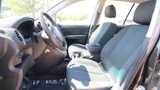2009 Kia Rondo LX