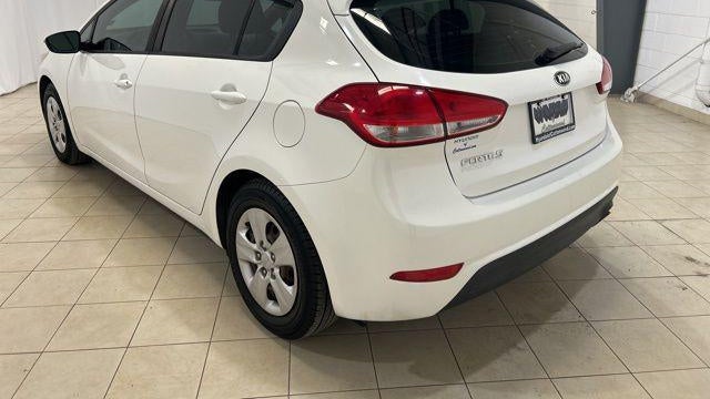 2017 Kia Forte5 LX