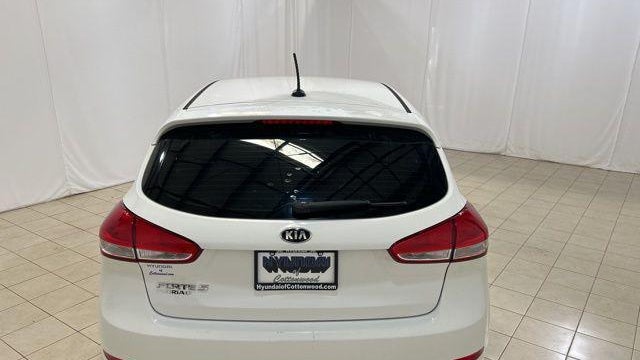 2017 Kia Forte5 LX