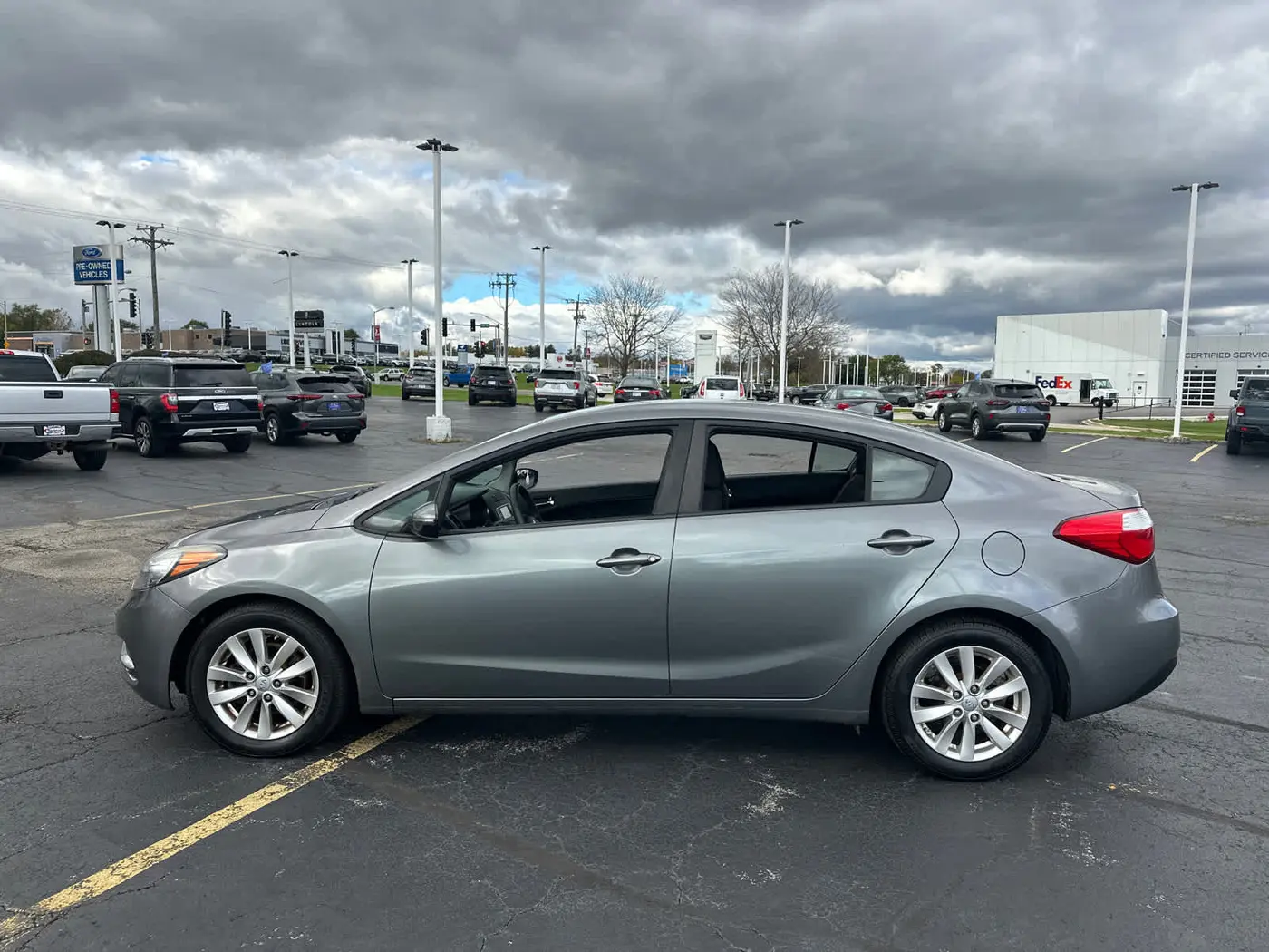 2016 Kia Forte - $8,990