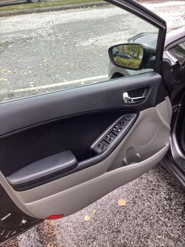 2014 Kia Forte - $9,966
