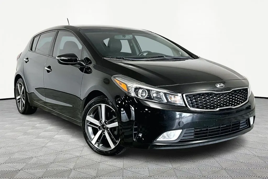 2017 Kia Forte - $11,541