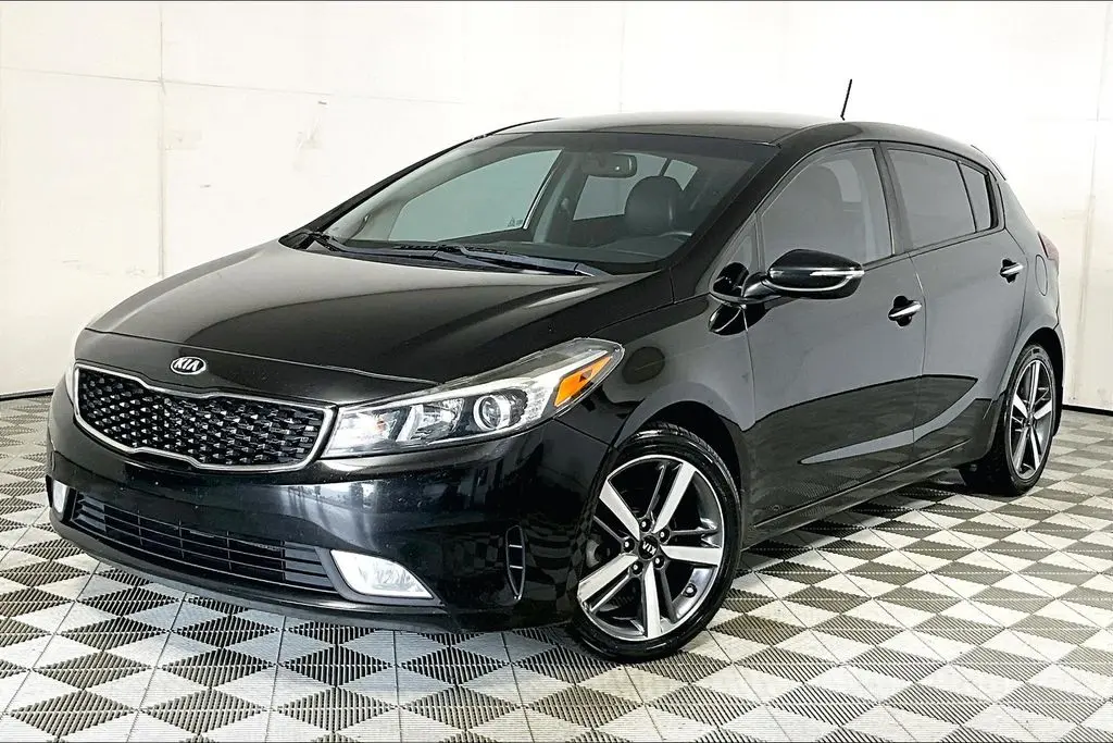 2017 Kia Forte - $11,541