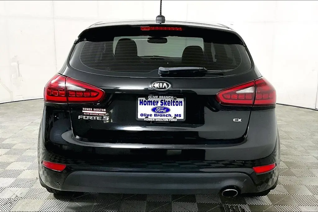 2017 Kia Forte - $11,541