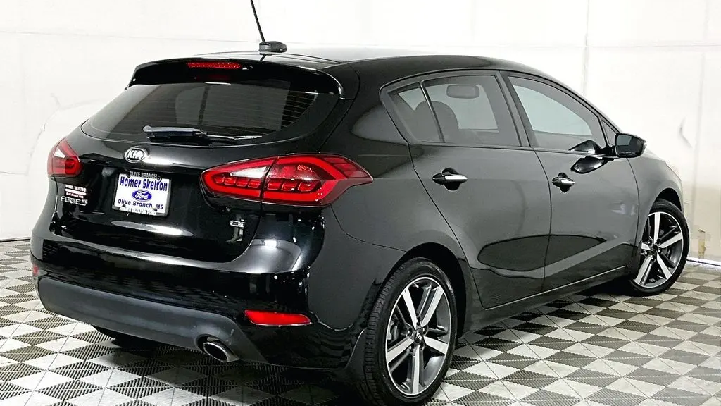 2017 Kia Forte5 EX
