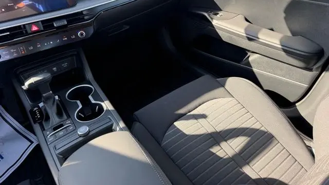 2026 Kia K5 LXS