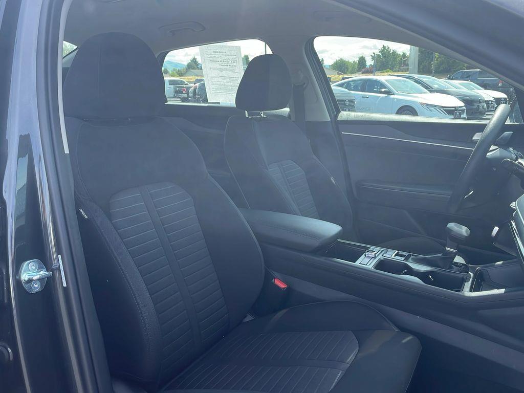 2025 Kia K5 - $24,399