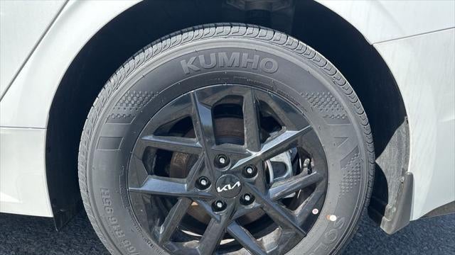 2026 Kia K5 LXS