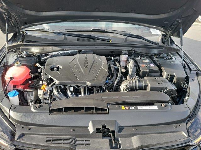 2025 Kia K5 - $22,000