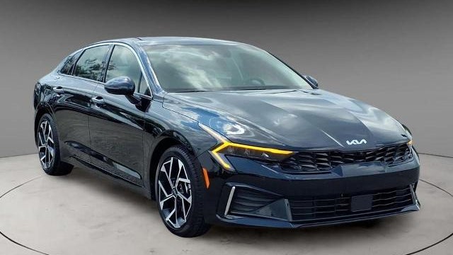 2025 Kia K5 EX
