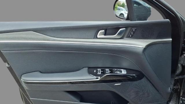2025 Kia K5 EX