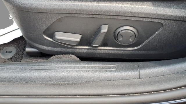2025 Kia K5 EX
