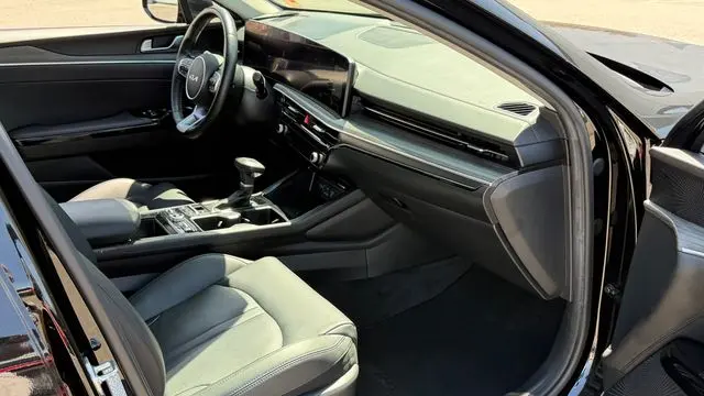 2025 Kia K5 EX