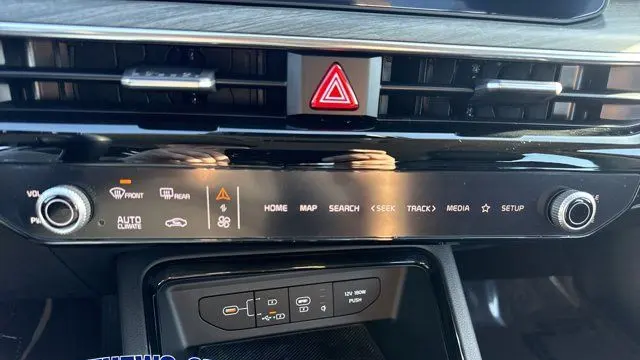 2025 Kia K5 EX