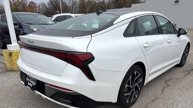 2025 Kia K5 EX