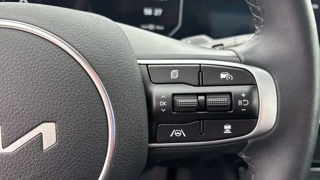 2025 Kia K5 EX