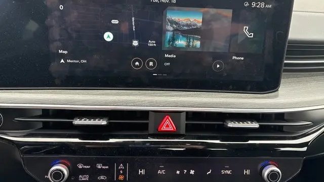 2025 Kia K5 EX