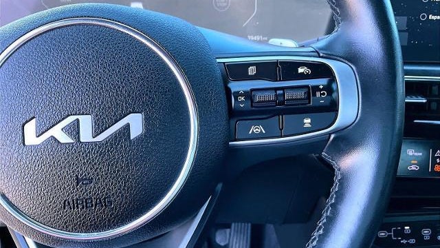 2025 Kia K5 GT