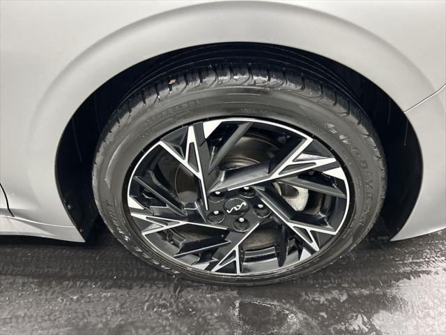 2026 Kia K5 - $27,105