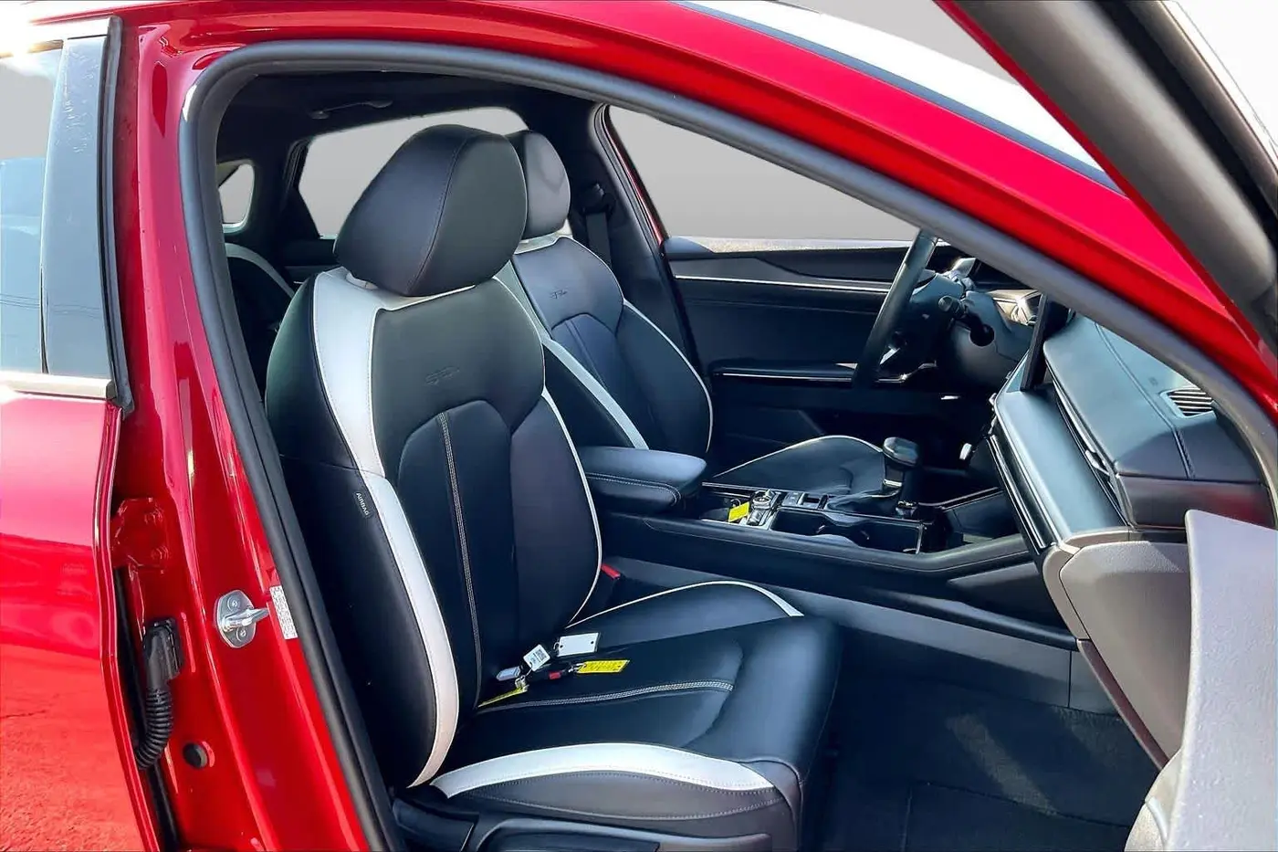 2025 Kia K5 - $26,313