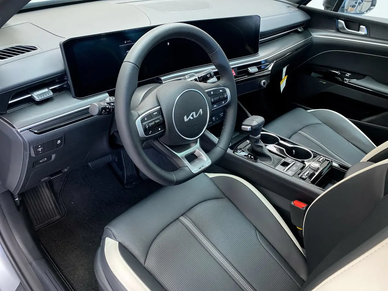 2026 Kia K5 - $33,911