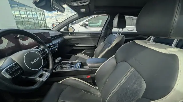 2025 Kia K5 GT-Line