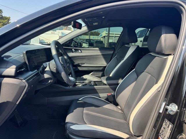 2026 Kia K5 - $30,500
