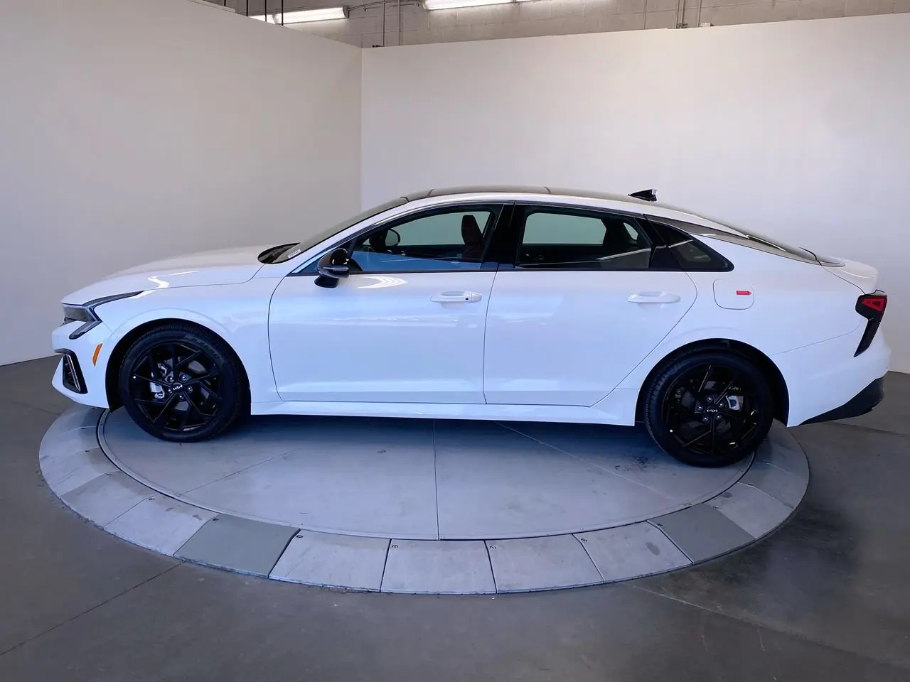 2026 Kia K5 - $32,911