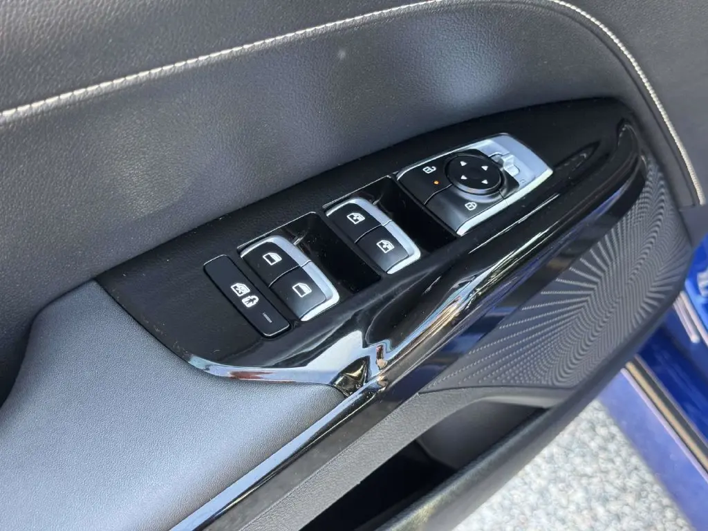2025 Kia K5 - $26,500