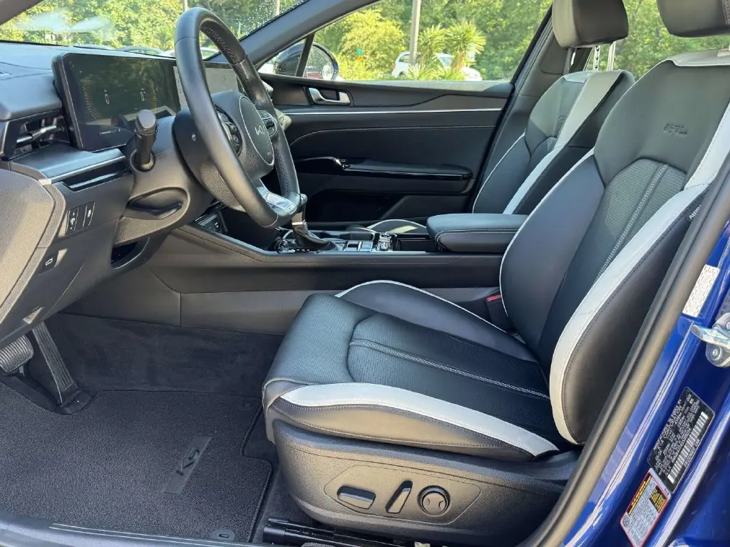 2025 Kia K5 - $26,500