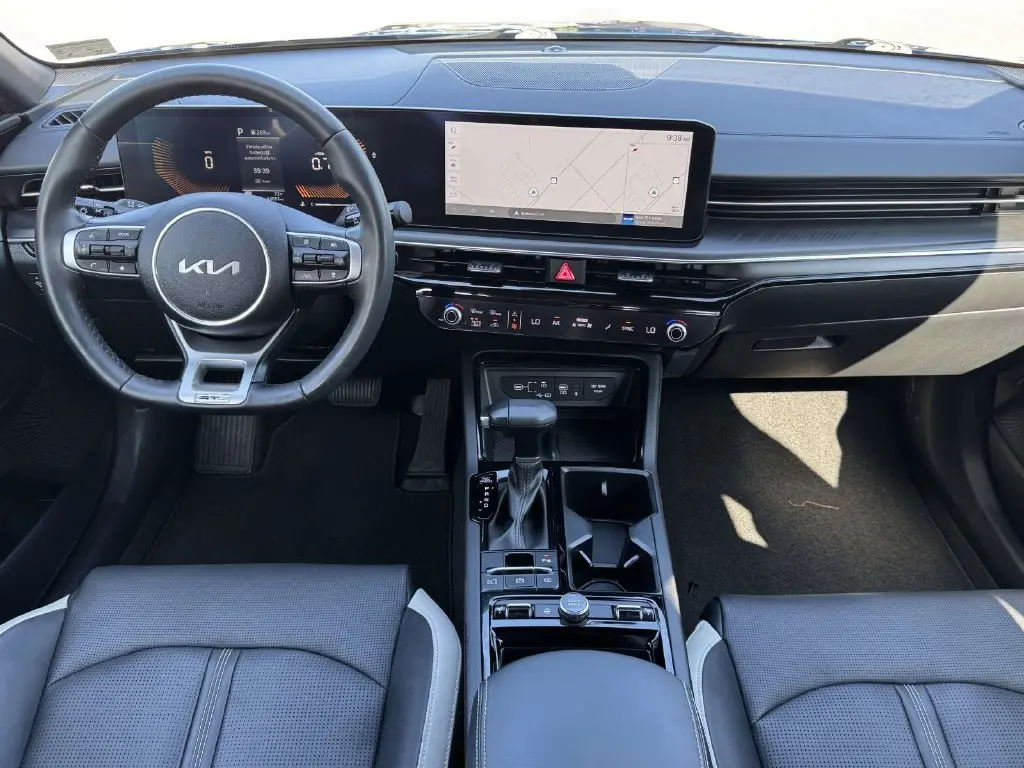 2025 Kia K5 - $26,500