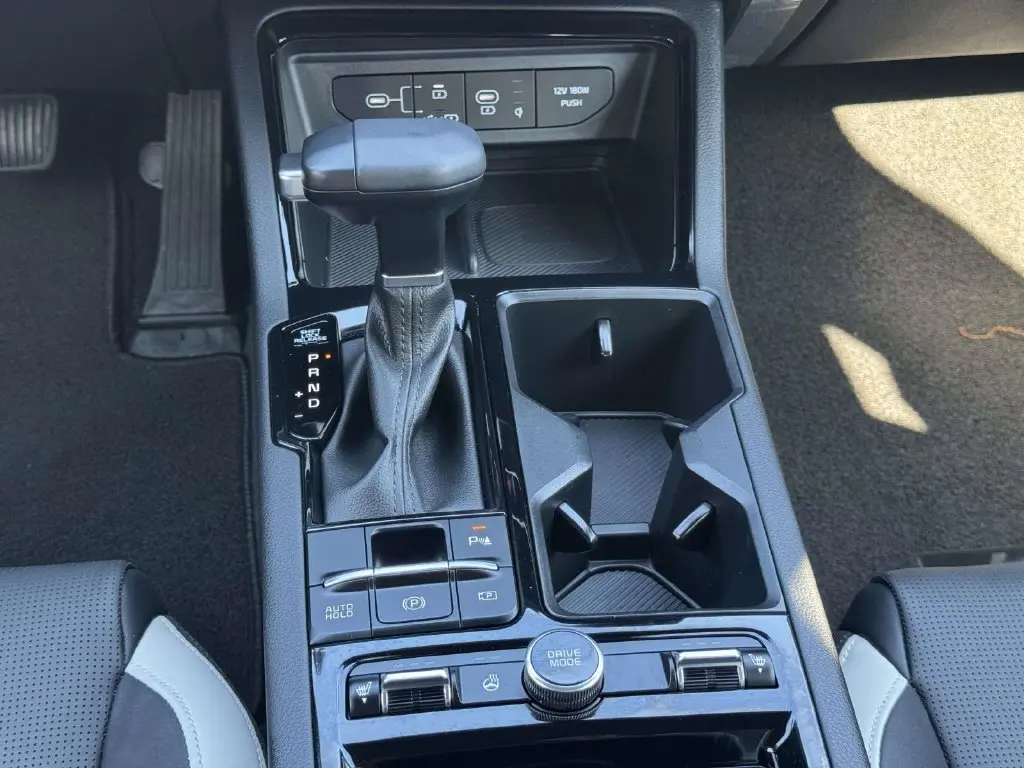 2025 Kia K5 - $26,500