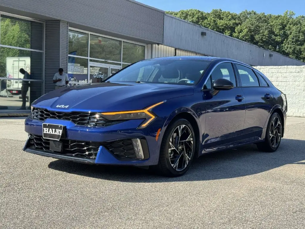 2025 Kia K5 - $26,500