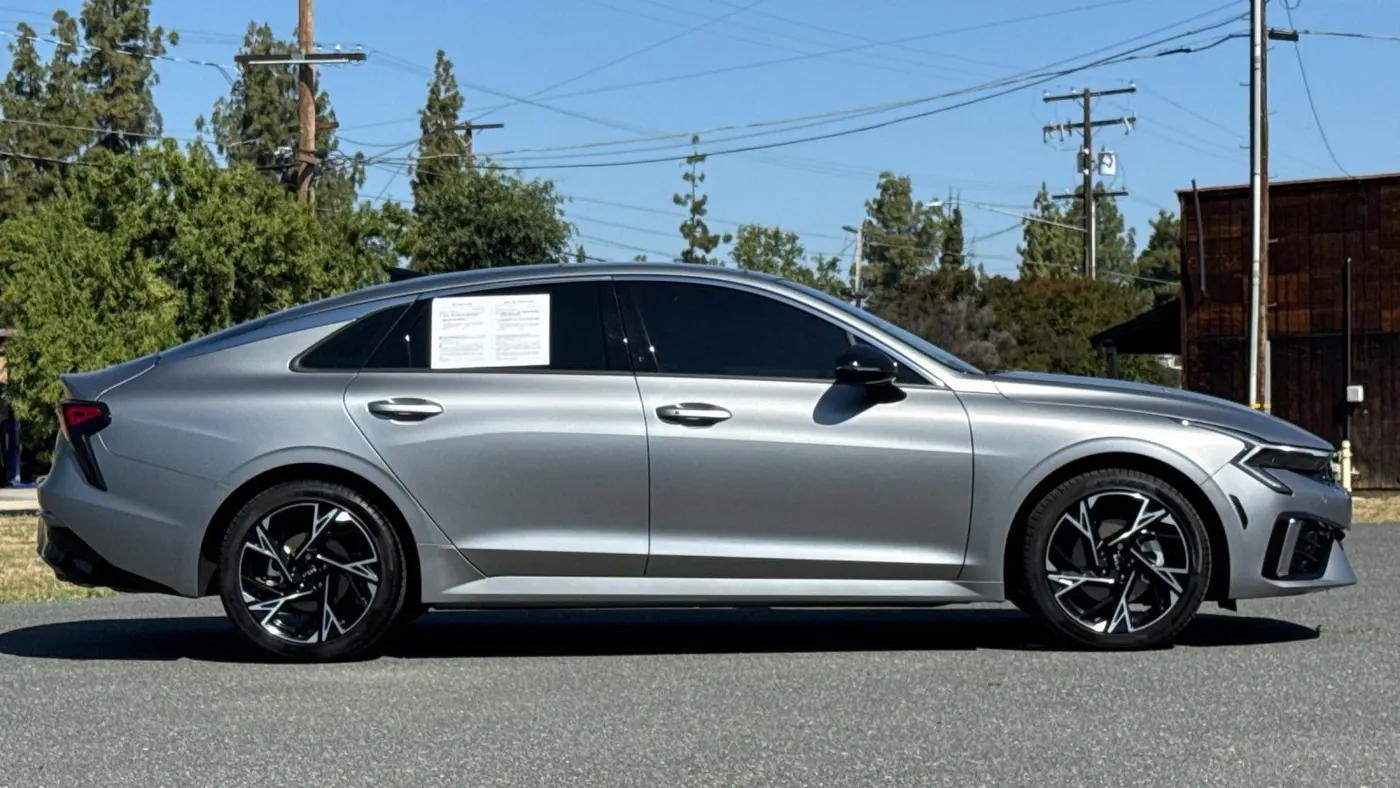 2025 Kia K5 GT-Line