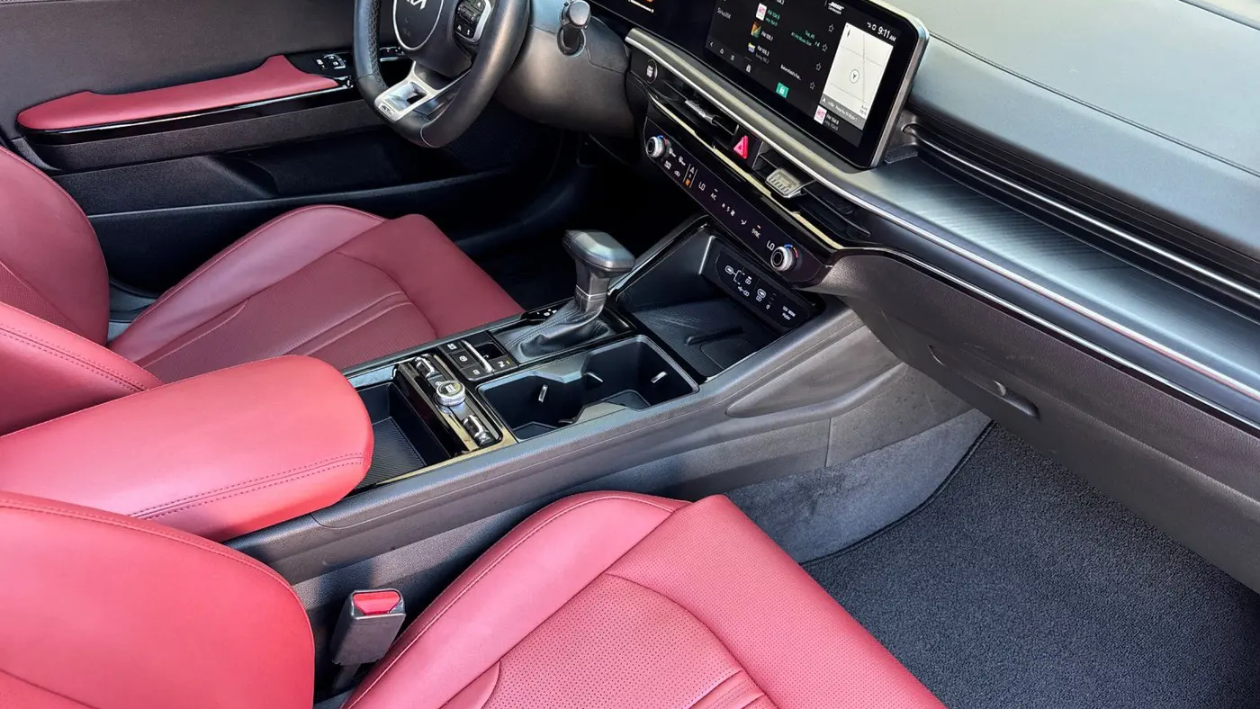 2025 Kia K5 GT-Line