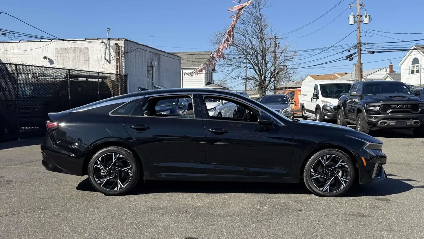2026 Kia K5 GT-Line