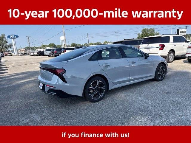 2026 Kia K5 - $28,726