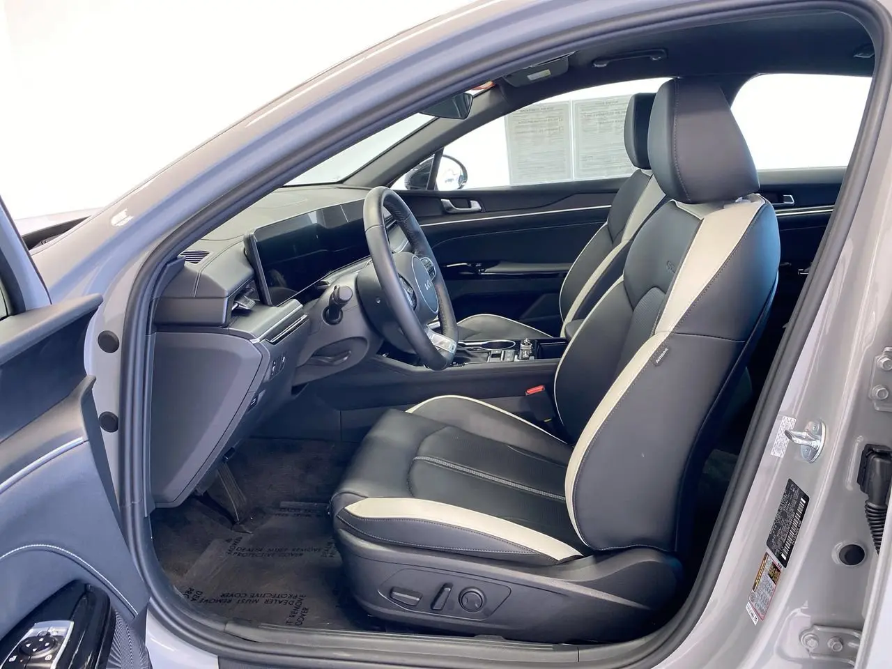 2026 Kia K5 - $32,887