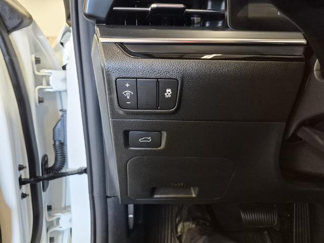 2026 Kia K5 - $28,785