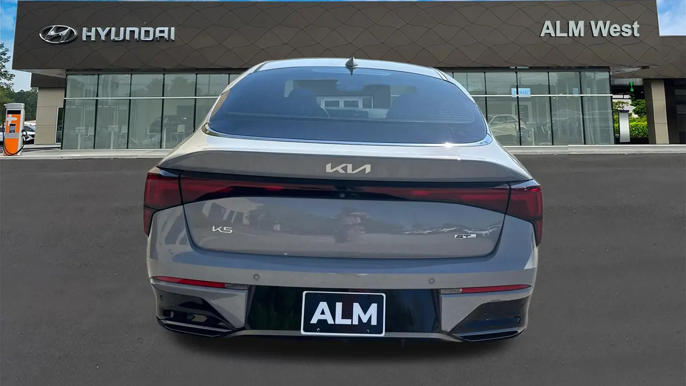 2025 Kia K5 GT-Line