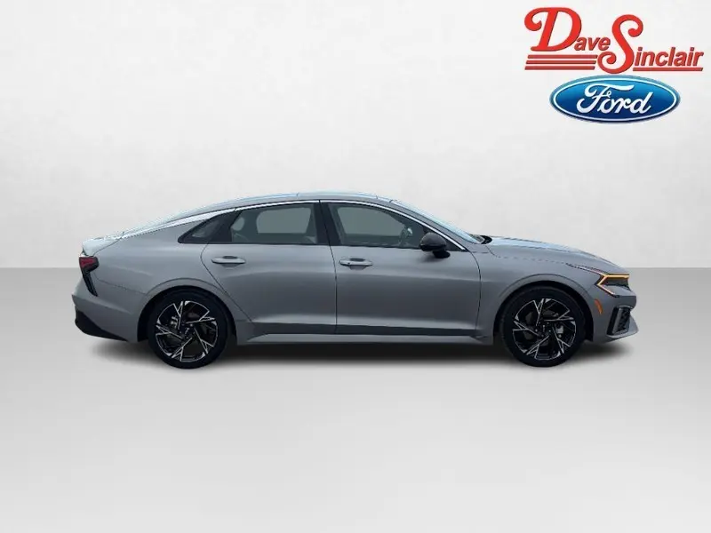 2025 Kia K5 - $29,995