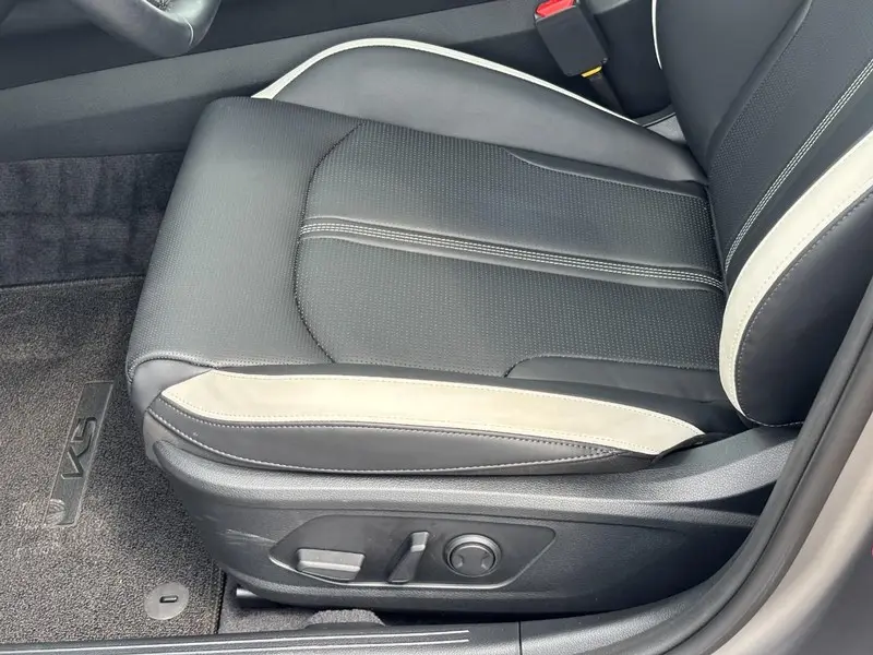 2025 Kia K5 - $29,995