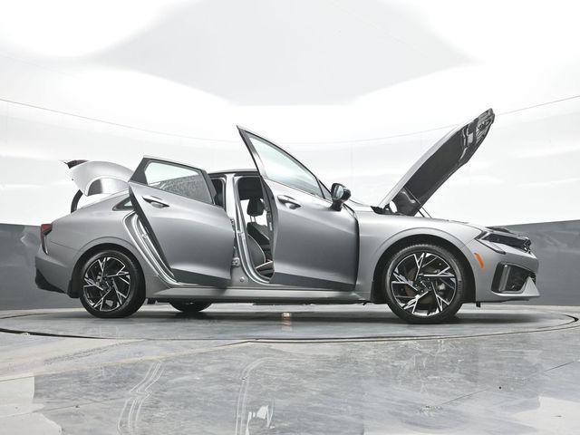 2025 Kia K5 - $24,317