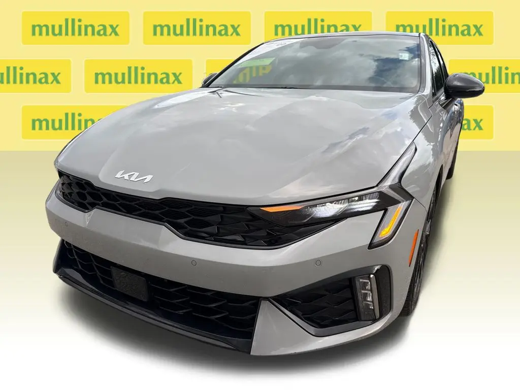 2025 Kia K5 - $26,900