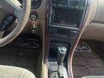 2004 Optima Thumbnail 23